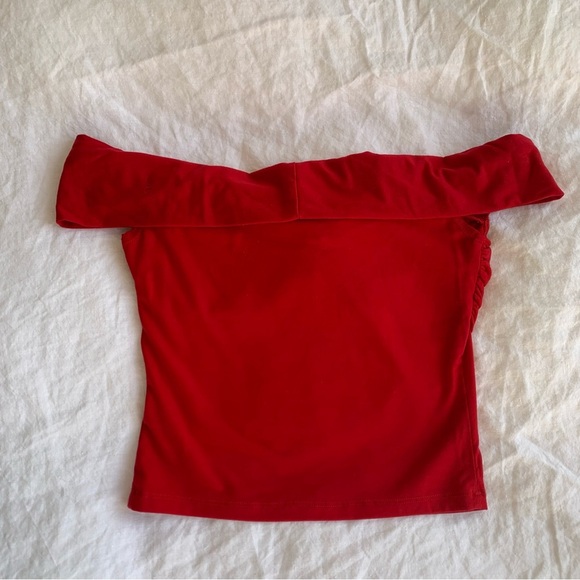 Reformation Emerald Rosette Tencel Knit Off The Shoulder Ruched Top Lipstick Red - Picture 7 of 8